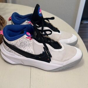 Nike Basketball Shoes🏀